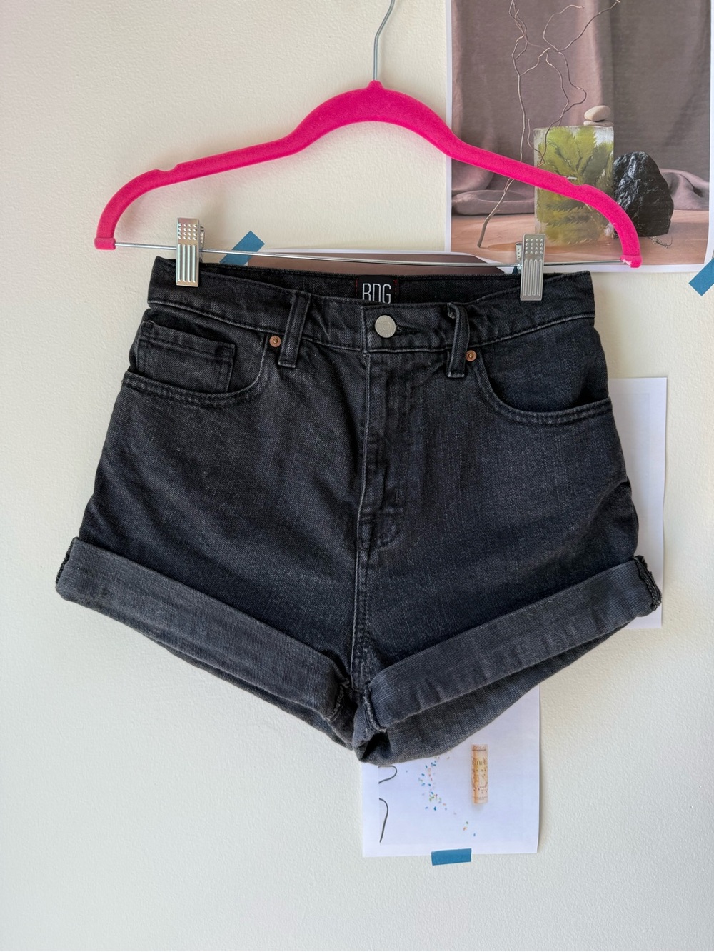 UO BDG High Rise Mom Jeans Shorts Black - 26